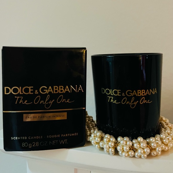 Brand new Dolce and Gabbana candle - Picture 1 of 3
